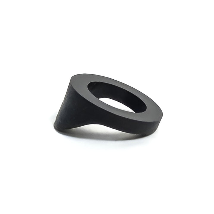 SILT Valve Asymmetric Spacer